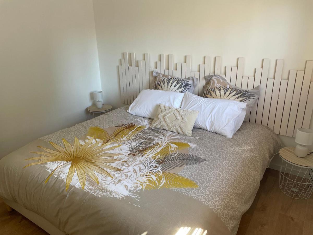 Le Double C Bed & Breakfast Saint-Victor-de-Morestel Exterior foto